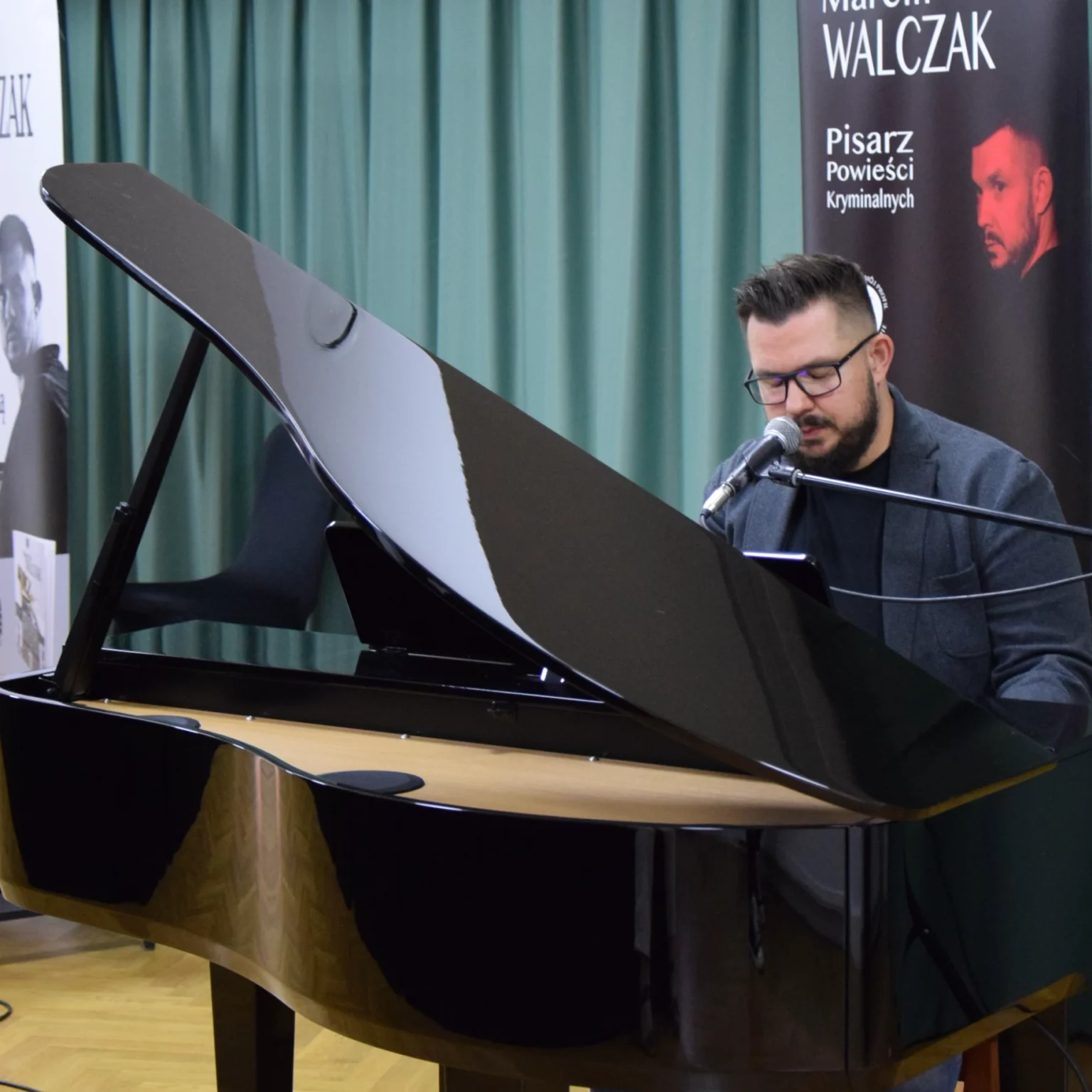 spotkania autorskie z Marcinem walczakiem recital muzycznym